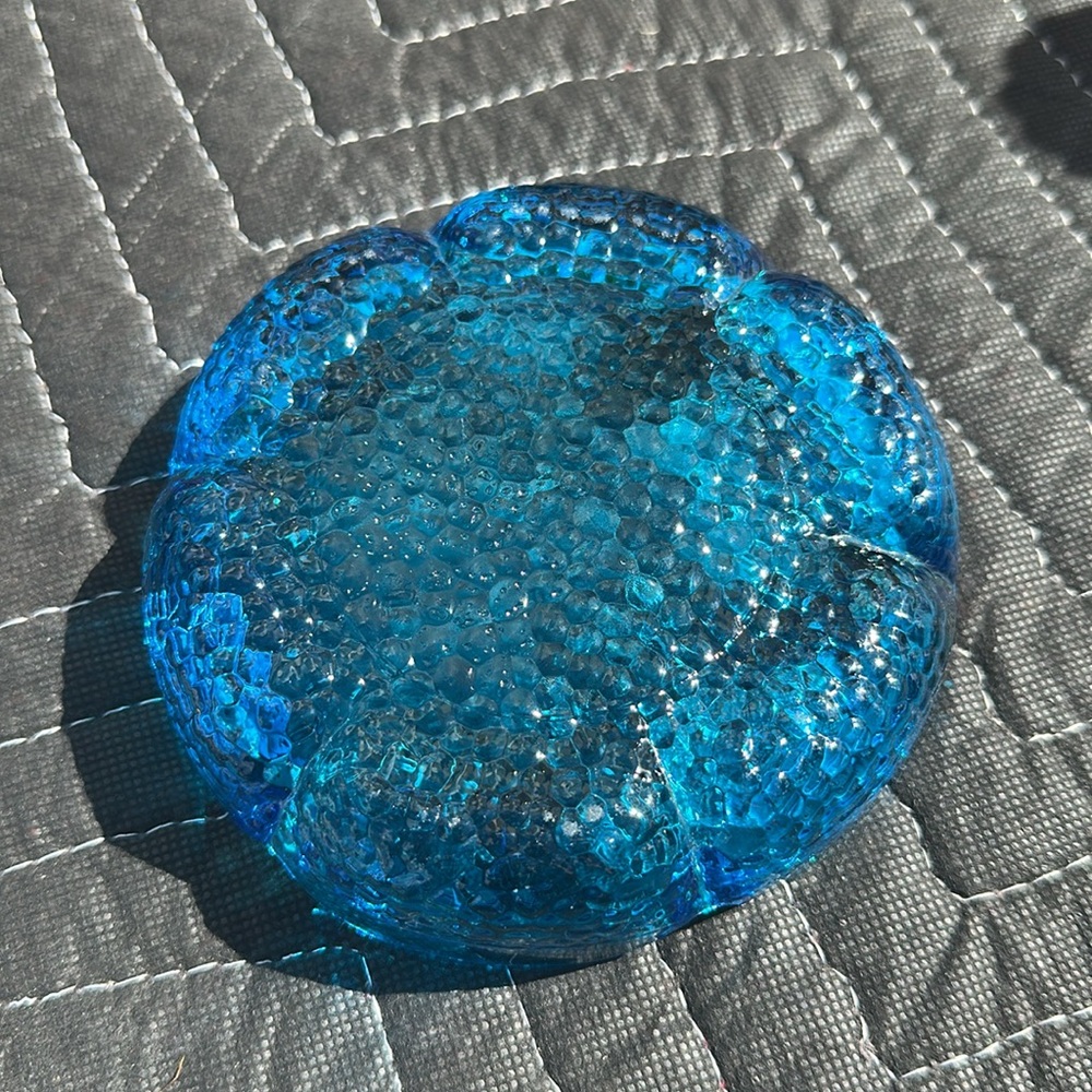 Available - Picture 3 of 4